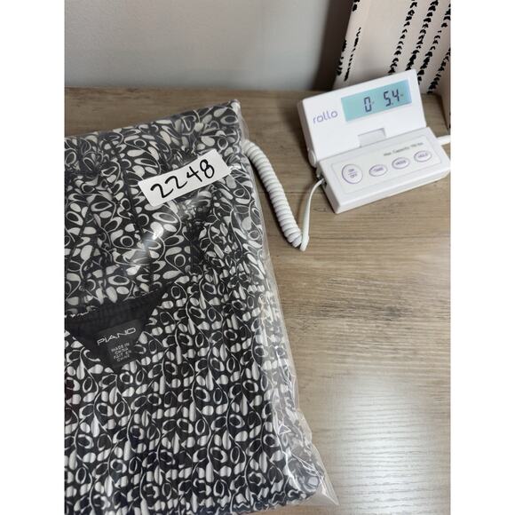 Vintage Y2K Babydoll Crinkle Top Women’s S Black White Ruffle Geometric Stretch - Picture 12 of 12